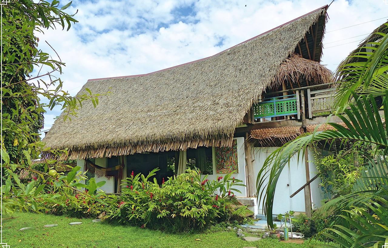 Island Home Uturoa Exterior foto