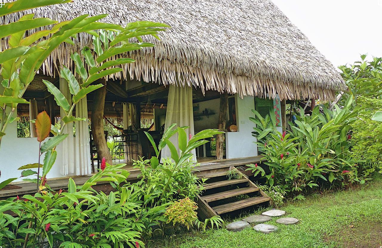 Island Home Uturoa Exterior foto
